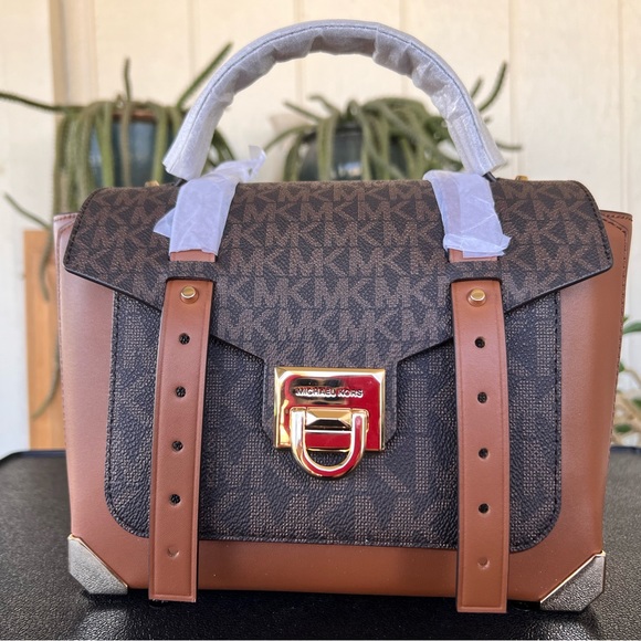 9.. Michael Kors Manhattan Medium Satchel - Picture 1 of 8